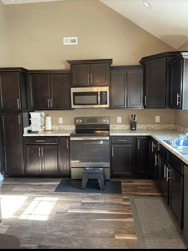 157 Sycamore Hill Dr, Clarksville, TN 37042 - photo 7