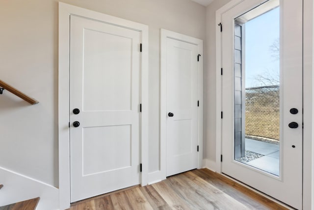107 E 9th St Unit C5, Columbia, TN 38401 - entryway with light wood finished floors