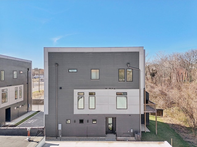 107 E 9th St Unit C6, Columbia, TN 38401 - rear view of house featuring cooling unit