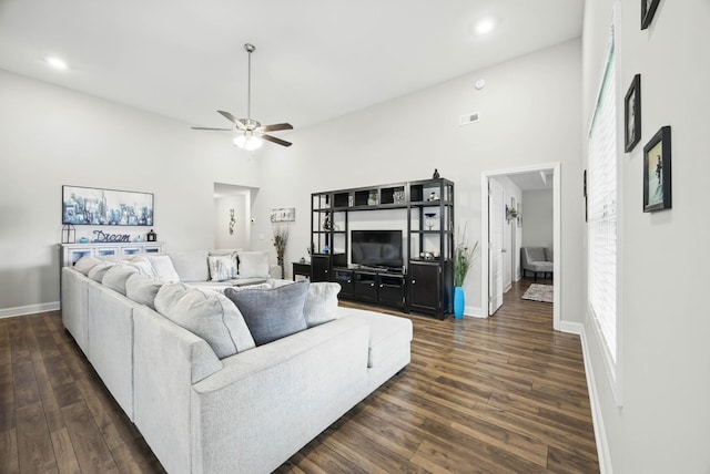 1175 Eagles Nest Ln, Clarksville, TN 37040 - living room featuring a towering ceiling, a ceiling fan, dark wood-style floors, baseboards, and recessed lighting