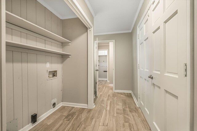 818 N Rutherford Blvd, Murfreesboro, TN 37130 - washroom featuring light wood finished floors, crown molding, baseboards, and hookup for a washing machine