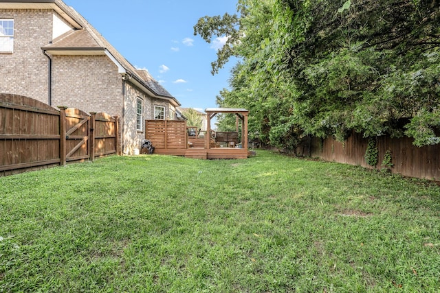 541 Piccadilly Dr, Murfreesboro, TN 37128 - fenced backyard featuring a deck
