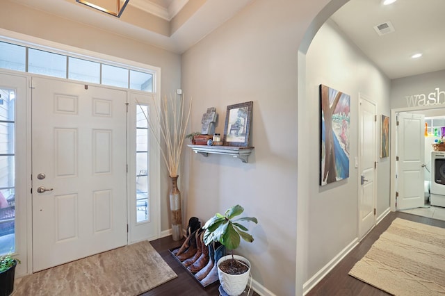 2844 Bluestem Ln, Murfreesboro, TN 37128 - entryway featuring arched walkways, wood finished floors, baseboards, and recessed lighting