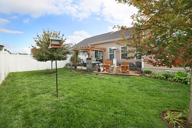 2844 Bluestem Ln, Murfreesboro, TN 37128 - view of yard featuring a pergola and a patio area