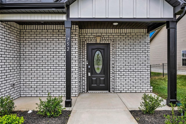 752 Boreal Way, Clarksville, TN 37042 - entrance to property with brick siding and board and batten siding
