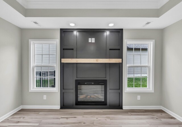 752 Boreal Way, Clarksville, TN 37042 - detailed view of wood finished floors and baseboards