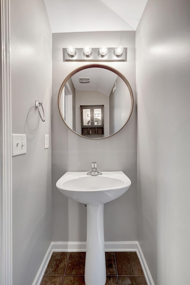 4047 Locerbie Cir, Spring Hill, TN 37174 - bathroom featuring baseboards