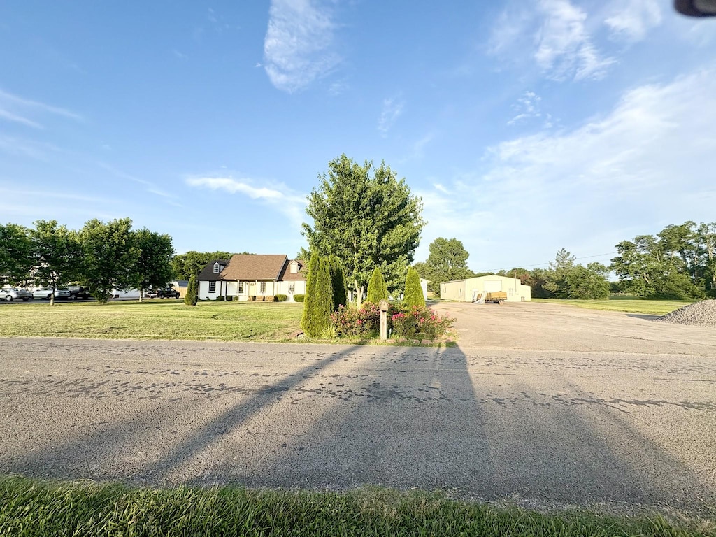 108 Rabbit Run, Bell Buckle, TN 37020 - view of front facade featuring a front yard