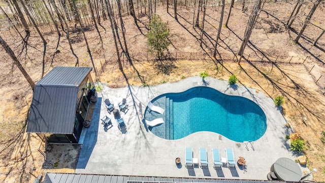 639 Piney Creek Rd, Hohenwald, TN 38462 - view of subject property with a pool