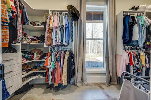 639 Piney Creek Rd, Hohenwald, TN 38462 - view of spacious closet