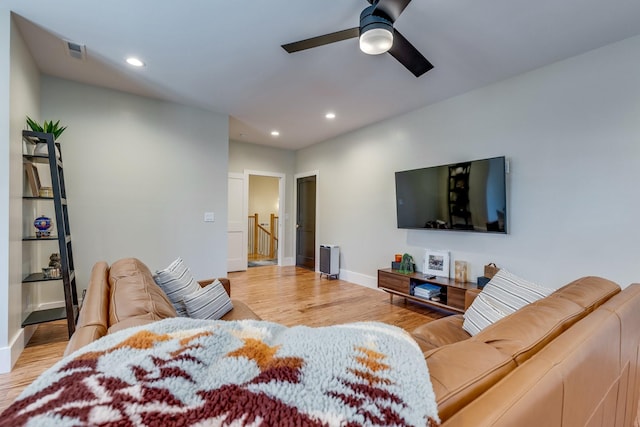 639 Piney Creek Rd, Hohenwald, TN 38462 - living area featuring light wood finished floors, a ceiling fan, baseboards, and recessed lighting