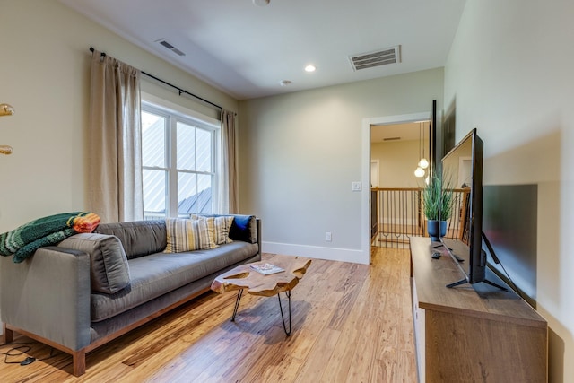 639 Piney Creek Rd, Hohenwald, TN 38462 - living room featuring light wood-style floors and baseboards