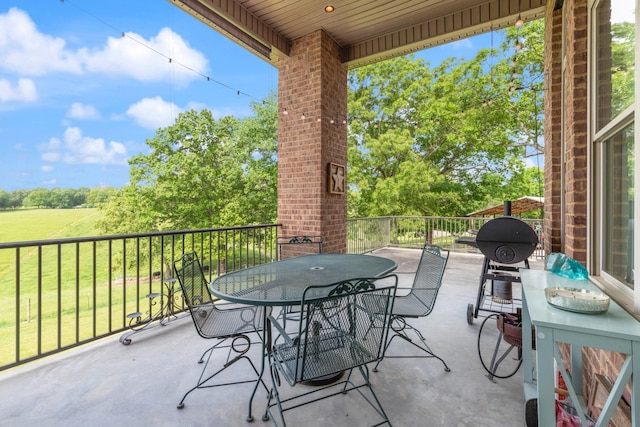 532 Tidwell Rd, Bon Aqua, TN 37025 - view of patio with outdoor dining space