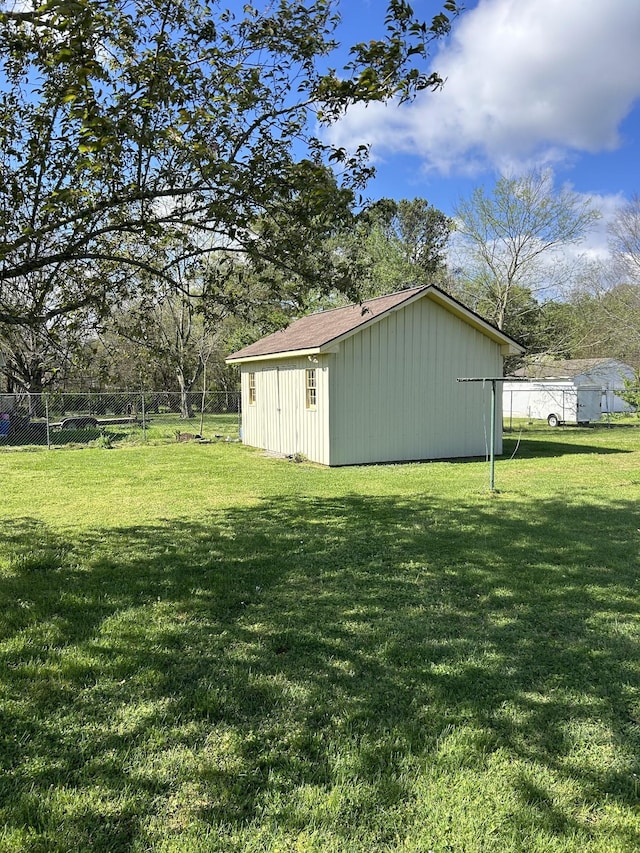 1409 Nashville Hwy, Columbia, TN 38401 - view of side of property featuring an outbuilding