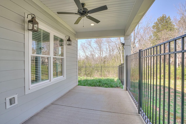410 Alyne Ct, Murfreesboro, TN 37129 - view of patio / terrace featuring a ceiling fan