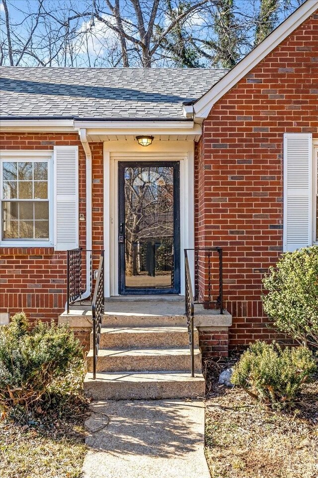 1115 Grantland Ave, Murfreesboro, TN 37129 - entrance to property featuring brick siding and a shingled roof