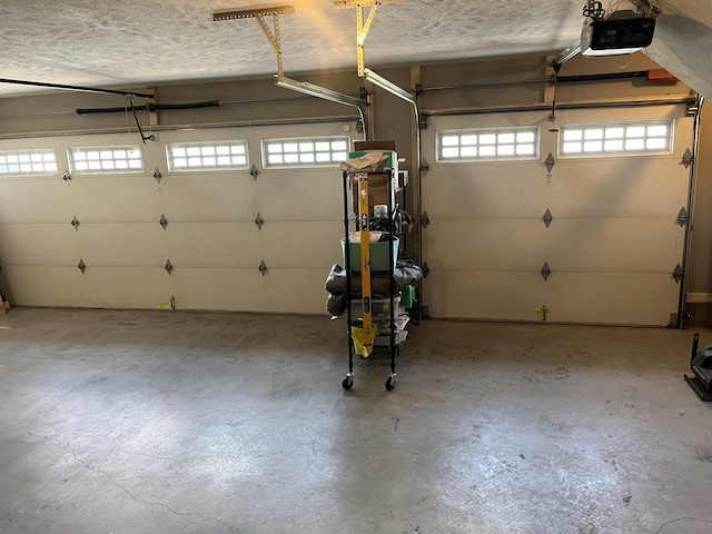 2415 Saint Andrews Dr, Murfreesboro, TN 37128 - garage featuring a garage door opener