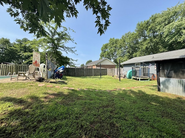 219 Grandview Dr, Old Hickory, TN 37138 - view of yard featuring a trampoline