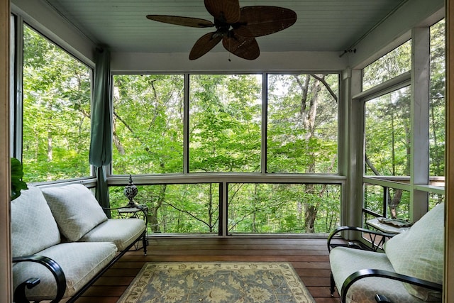 2541 Sparkmantown Rd, Doyle, TN 38559 - sunroom with a ceiling fan