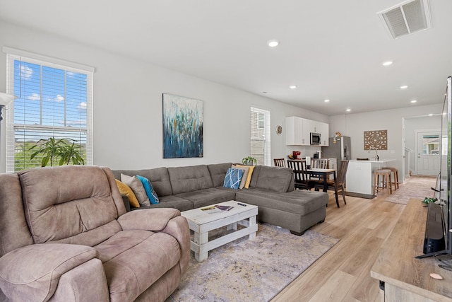 755 Mickelson Way, Lebanon, TN 37087 - living area with light wood-type flooring and recessed lighting