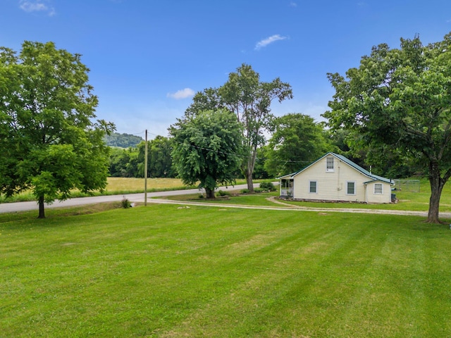 2665 Center Point Rd, Pulaski, TN 38478 - view of grassy yard