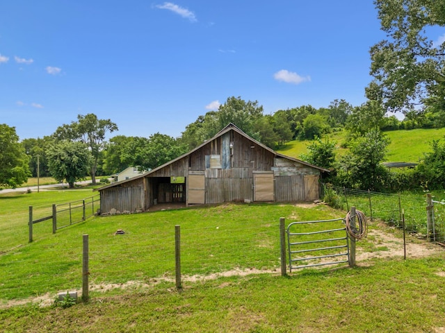 2665 Center Point Rd, Pulaski, TN 38478 - view of side of property featuring an outbuilding and a barn