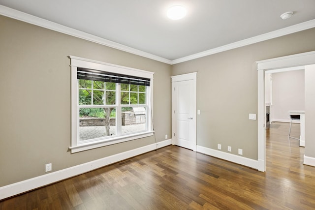 286 Keswick Grove Ln, Franklin, TN 37067 - spare room with ornamental molding, wood finished floors, a smoke detector, and baseboards