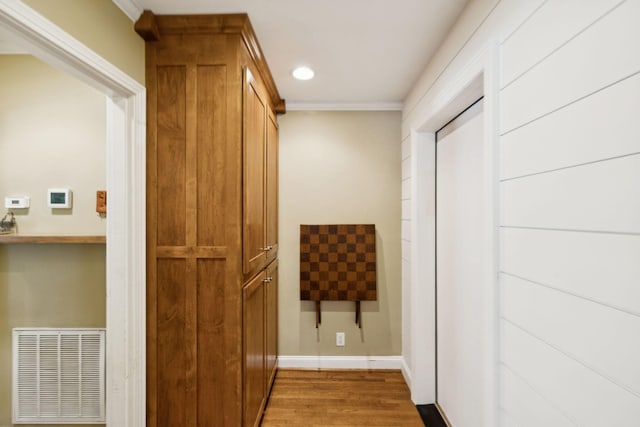 4202 Murphy Rd, Nashville, TN 37209 - hall with wood finished floors, recessed lighting, and ornamental molding