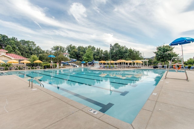 602 Pemberton Ct, Mount Juliet, TN 37122 - community pool with a water slide and a patio