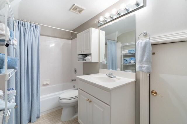 500 Forrest Park Cir, Franklin, TN 37064 - bathroom with vanity and shower / tub combo
