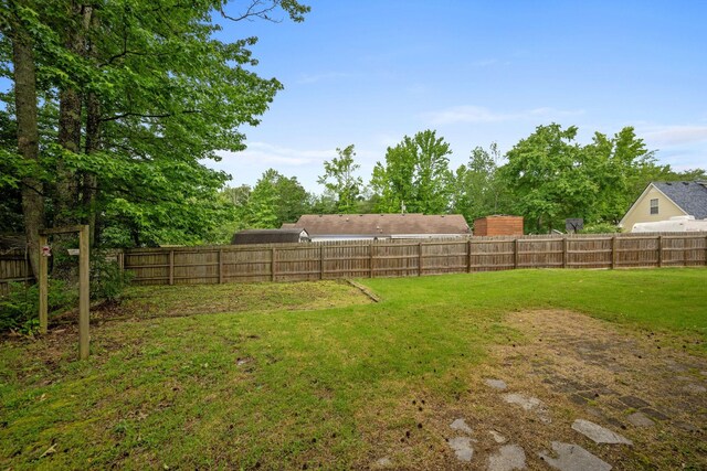 114 Silver Leaf Cir, Dickson, TN 37055 - view of fenced backyard