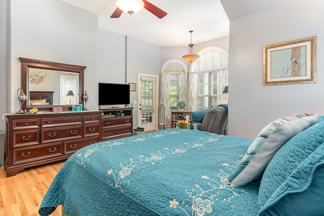 673 Newton Ln, Gallatin, TN 37066 - bedroom featuring wood finished floors