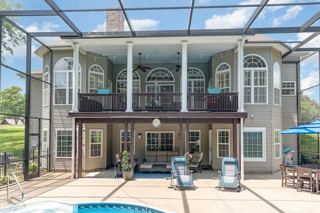 673 Newton Ln, Gallatin, TN 37066 - back of house featuring a patio area, an outdoor hangout area, ceiling fan, and an outdoor pool