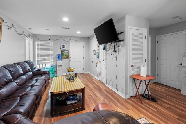 4145 Providence Park Ln, Nashville, TN 37211 - living area with light wood-style floors, recessed lighting, and baseboards