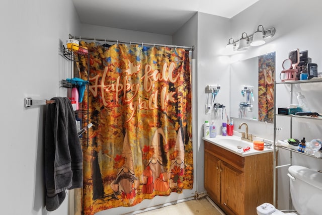 4145 Providence Park Ln, Nashville, TN 37211 - bathroom featuring vanity, a shower with shower curtain, and toilet