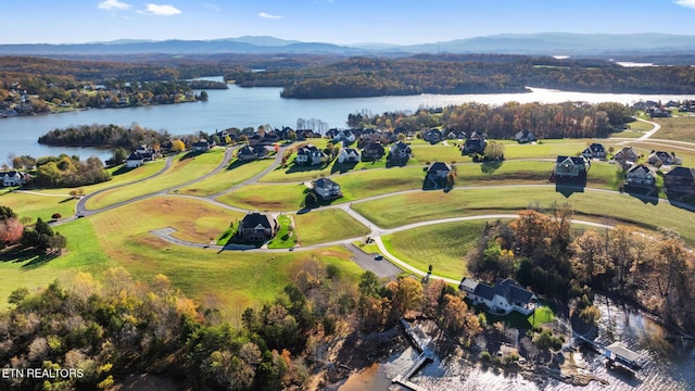 261 White Swan Dr, Vonore, TN 37885