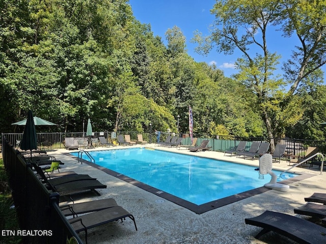2 Village Cir, Sevierville, TN 37862 - photo 5