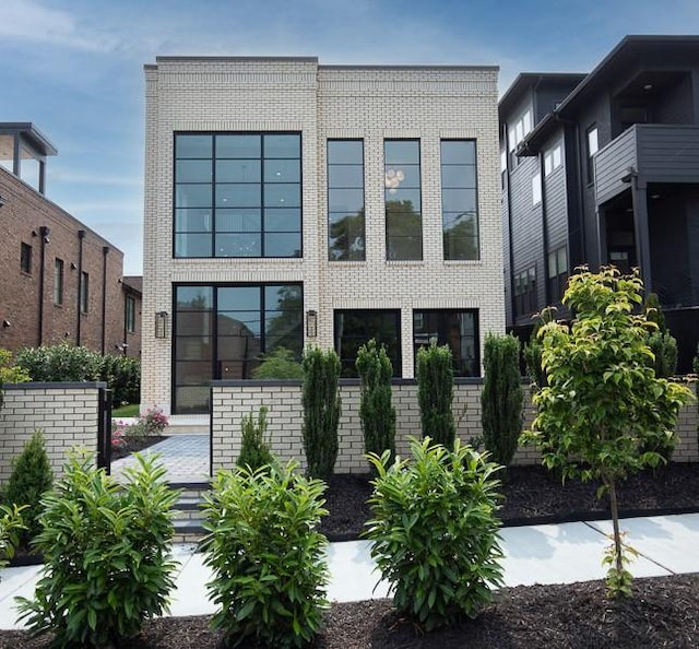 1302B Pillow St, Nashville, TN 37203 - back of property with brick siding