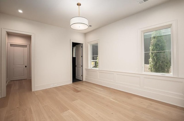 1302B Pillow St, Nashville, TN 37203 - unfurnished room with light wood-style floors, plenty of natural light, and recessed lighting