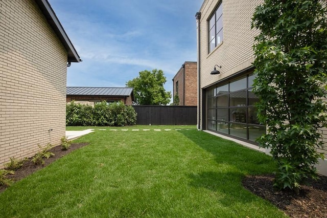 1302B Pillow St, Nashville, TN 37203 - view of yard