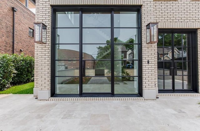 1302B Pillow St, Nashville, TN 37203 - view of exterior entry with brick siding