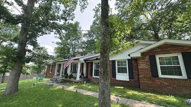 1151 Green Valley Dr, Lewisburg, TN 37091 - view of home's exterior with brick siding