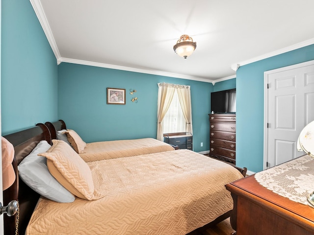 1574 Midway Rd, Sewanee, TN 37375 - bedroom with crown molding