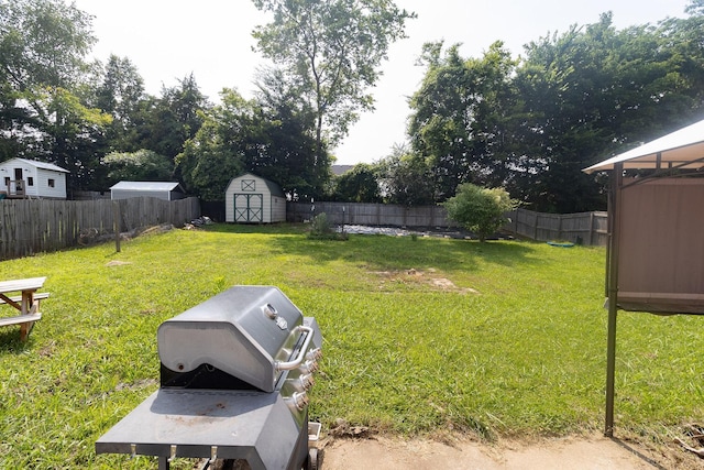 674 Superior Ln, Clarksville, TN 37043 - fenced backyard with a shed