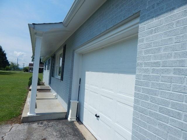 205 Chapel Dr, Mcminnville, TN 37110 - photo 3