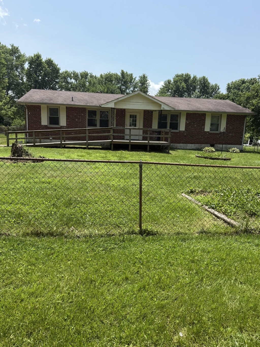 506 Gale Dr, Clarksville, TN 37040 - photo 1