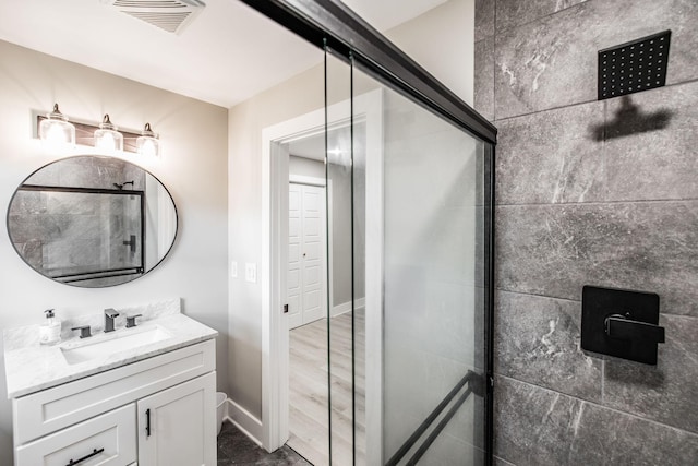 1108 Pruitt Ln, Gallatin, TN 37066 - full bathroom featuring vanity and an enclosed shower