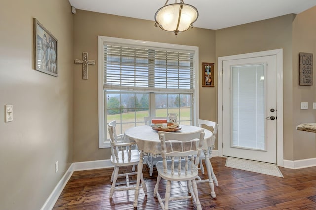 152 Camaro Dr, Chapmansboro, TN 37035 - dining space with baseboards and wood finished floors