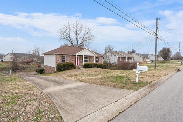 1009 Monica Dr, Clarksville, TN 37042 - photo 3