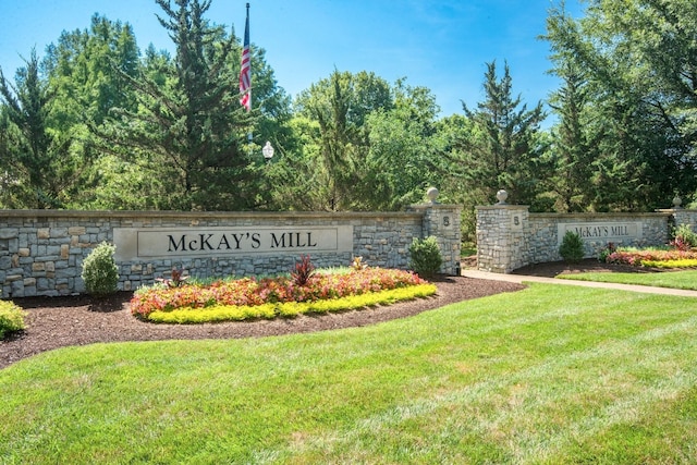 1033 Park Run Dr, Franklin, TN 37067 - community / neighborhood sign with a lawn